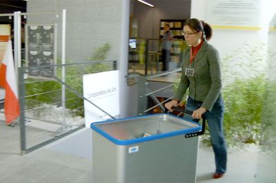 Carrello da biblioteca con fondo mobile